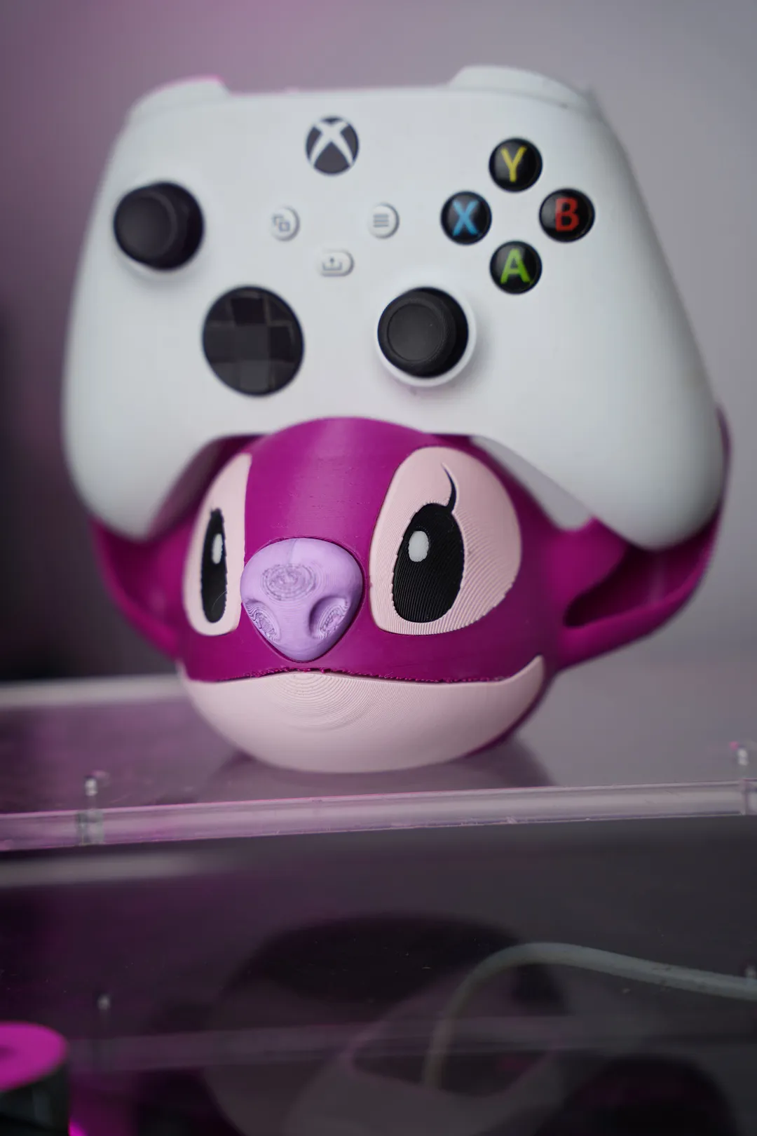 Angel Holder — 3D-printed controller holder, angle 2