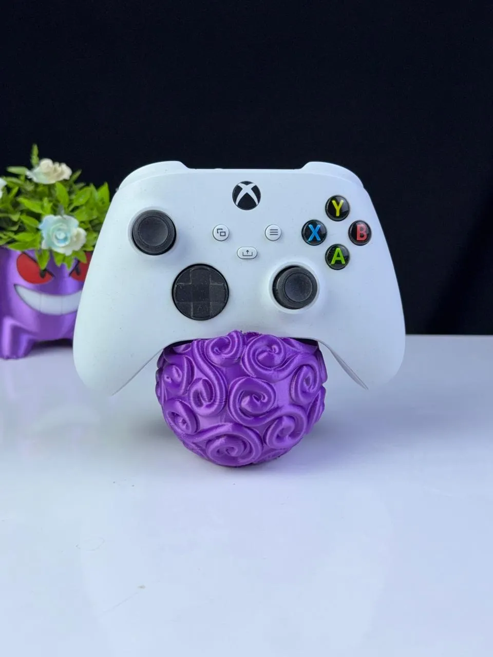 Gomu Gomu Holder — 3D-printed controller holder
