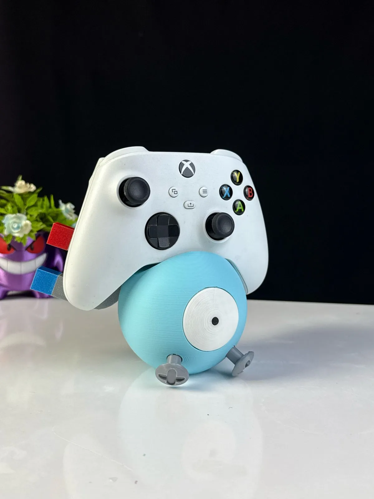 Magnemite Holder — 3D-printed controller holder
