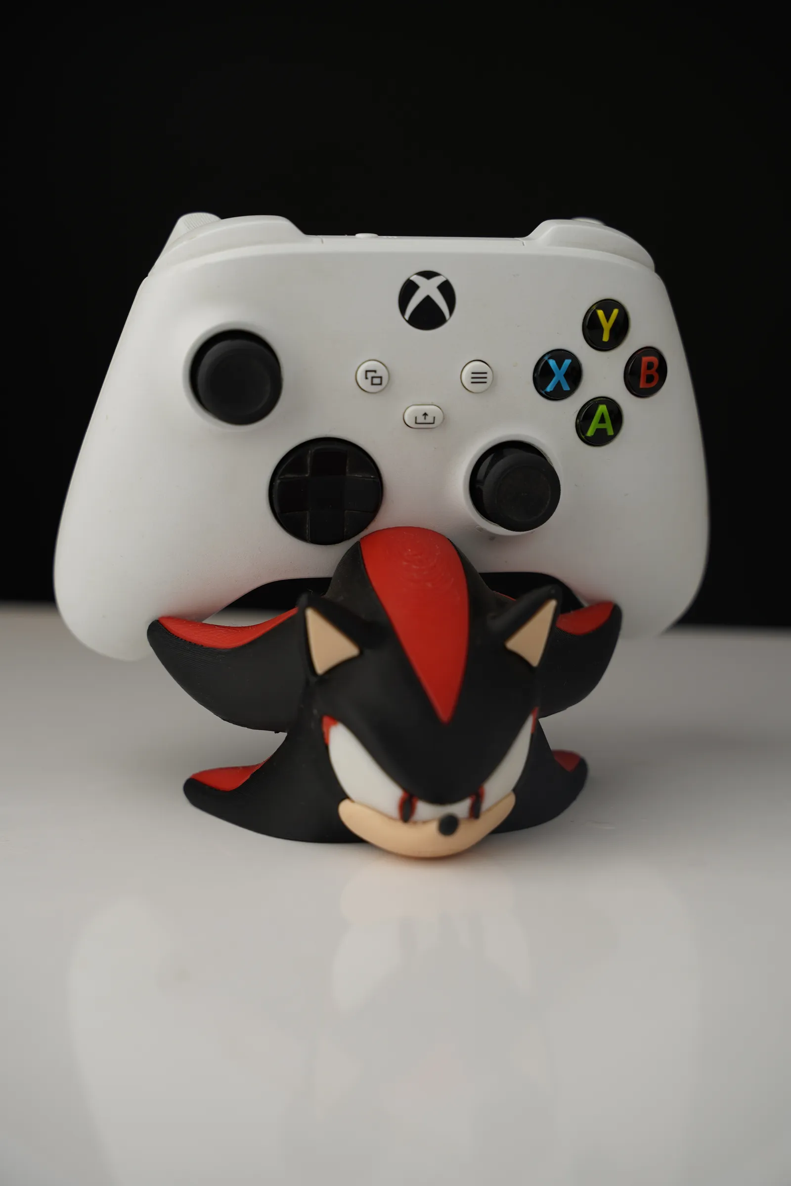 Shadow Holder — 3D-printed controller holder
